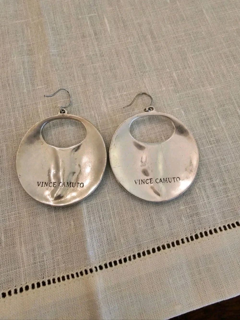 Vintage Vince Camuto Round Disc Textured Silver Rhinestone Dangle Earrings
